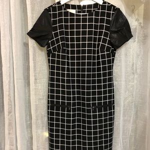 Donna Morgan used dress